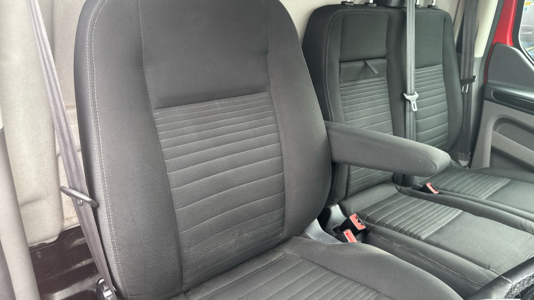 Ford Transit Custom 300 L2 Diesel Fwd 2.0 EcoBlue 130ps High Roof Limited Van